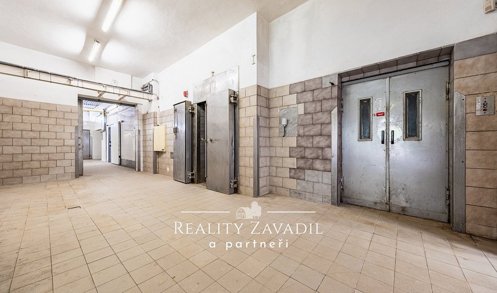 Prodej výrobních prostor 940 m², Koleč – náhled fotky 27