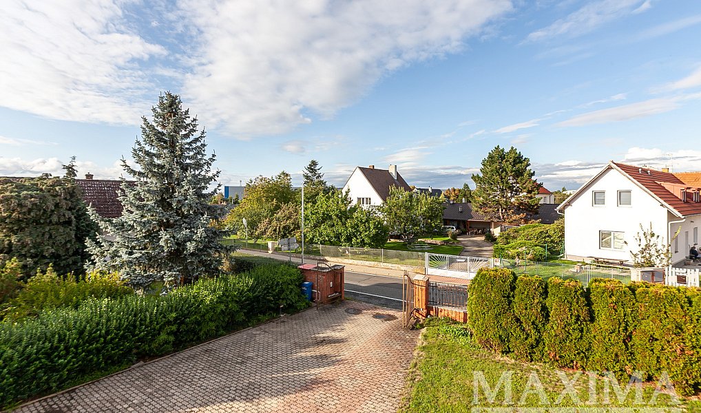 Prodej domu 270 m² s pozemkem 868 m², Modletice – náhled fotky 4