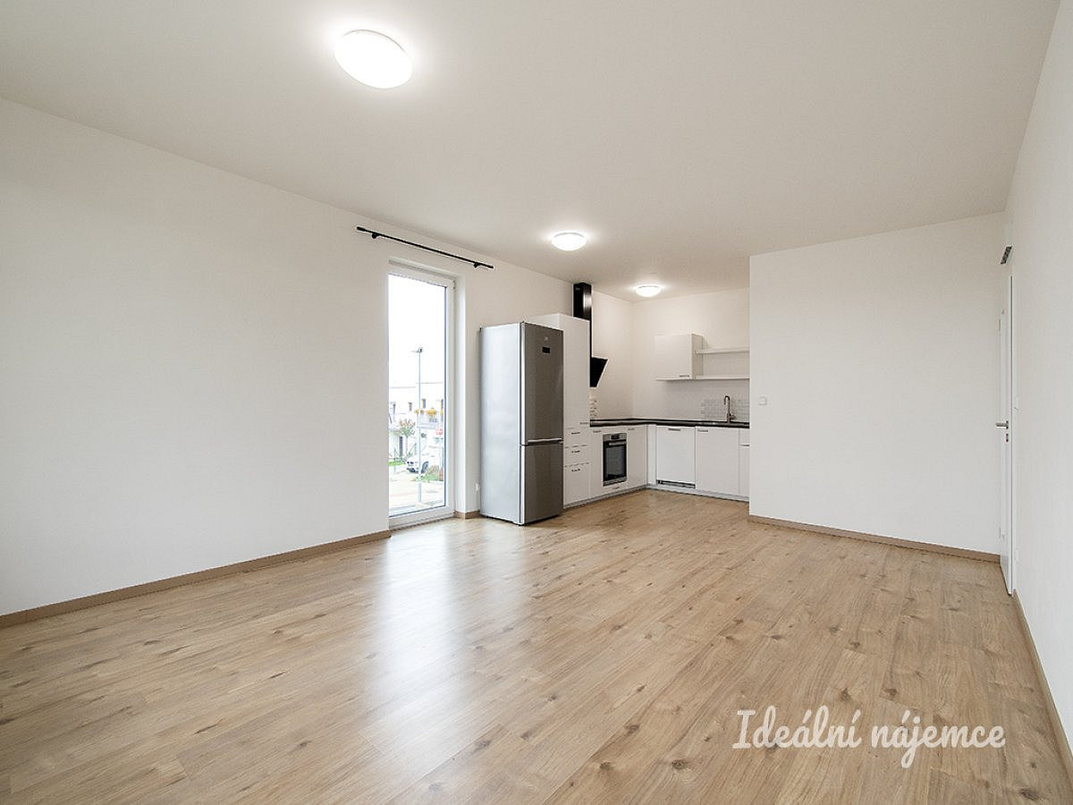 2+kk Apartment in Praha, Dolní Počernice – pohled 2