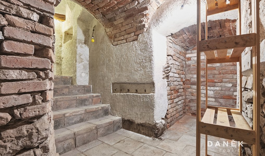 Prodej domu 210 m² s pozemkem 214 m², Ivančice – náhled fotky 35