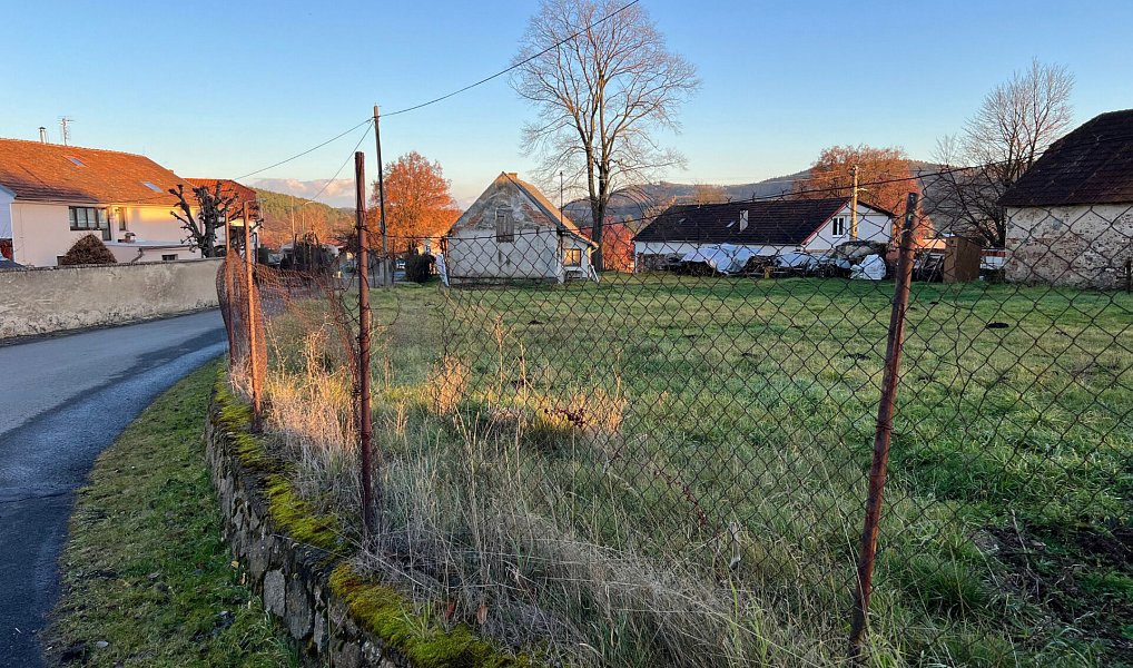 Prodej stavebního pozemku 1 000 m², Jablonná – náhled fotky 15
