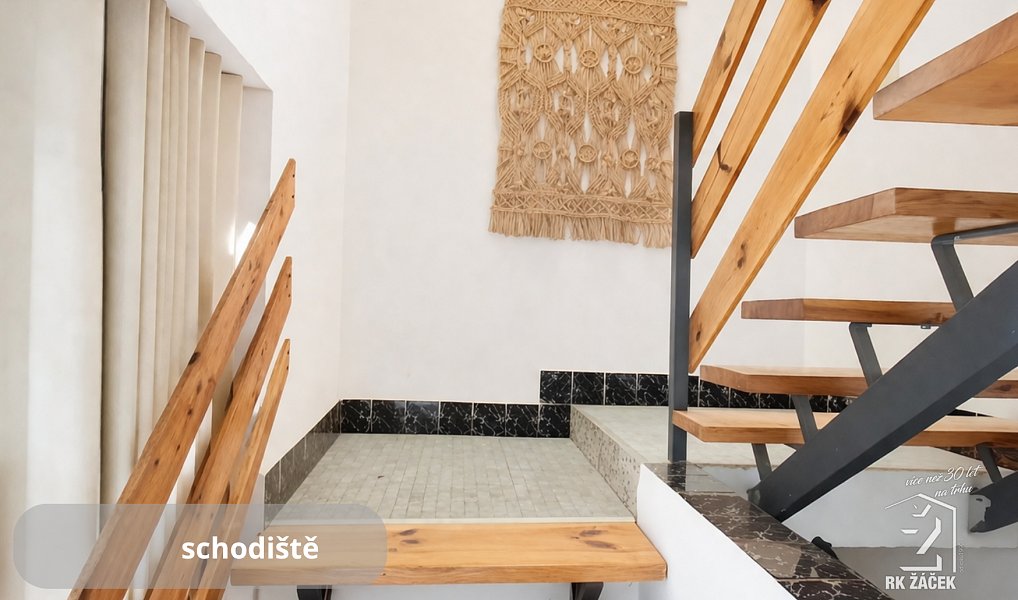 Prodej domu 197 m² s pozemkem 149 m², České Budějovice – náhled fotky 11
