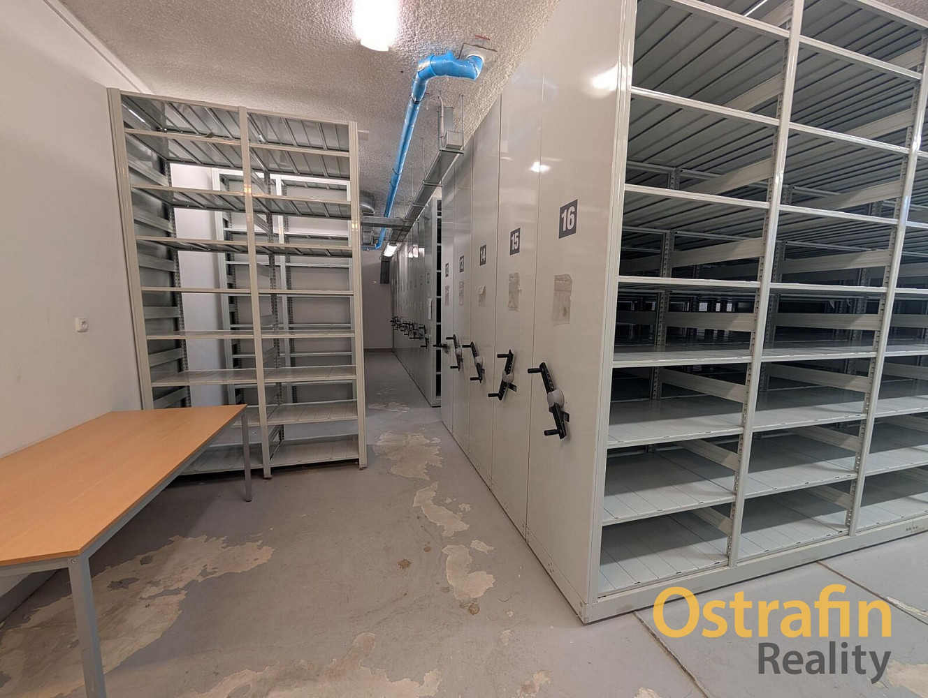 Pronájem obchodních prostor 489 m² – fotografie 3