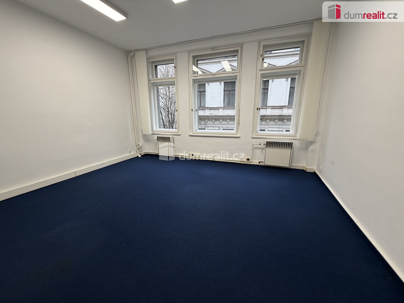 Pronájem kanceláře 143 m²