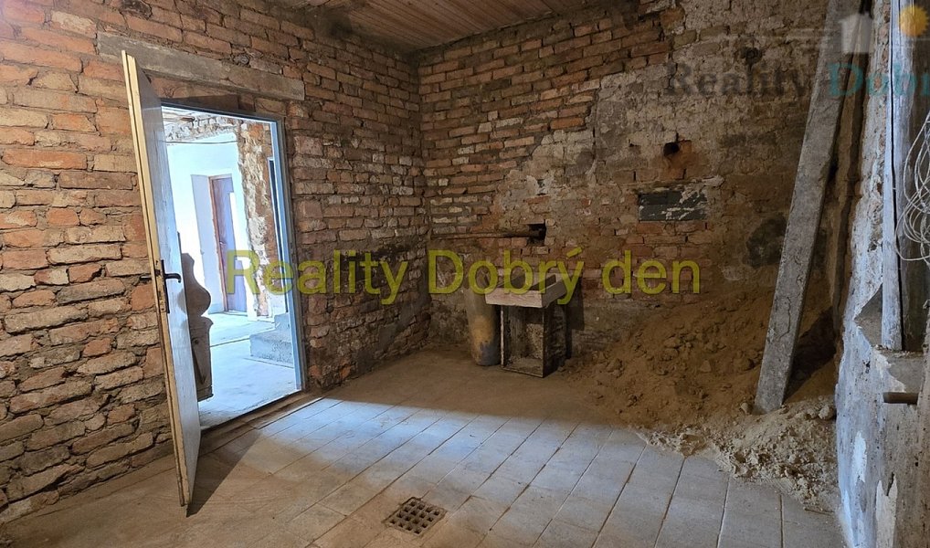 Prodej domu 112 m² s pozemkem 3 358 m², Melč – náhled fotky 16