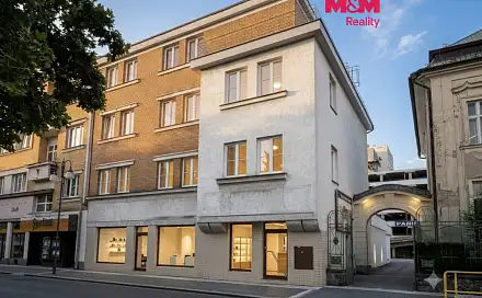 Pronájem obchodních prostor 350 m², Pardubice