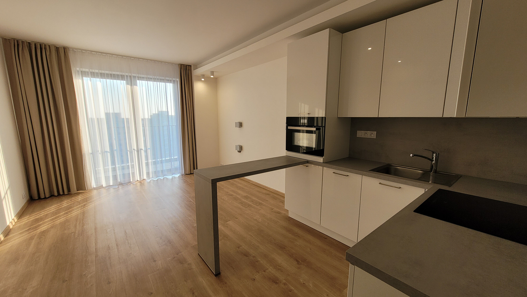 Pronájem bytu 1+kk 31 m² — photo 2