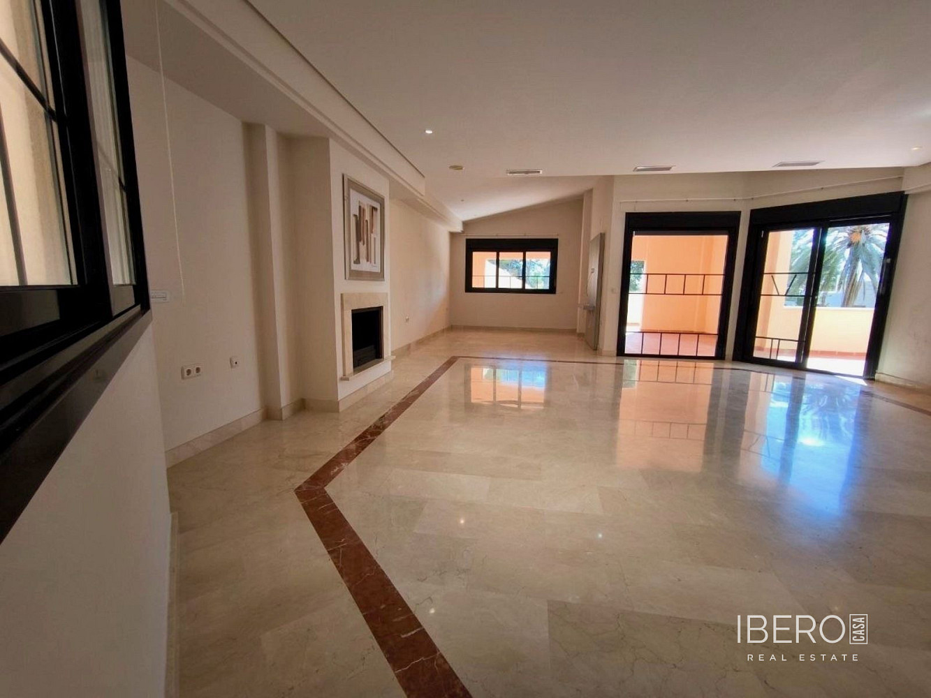 Piso 4+kk – Marbella, Nueva Andalucía - Vista 4