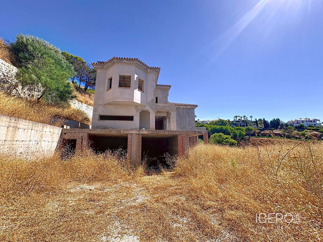 Prodej domu 250 m² s pozemkem 2 439 m²