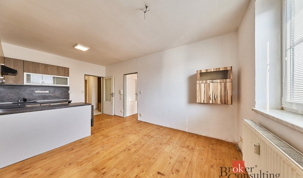 Pronájem bytu 2+kk 46 m², Úpice – náhled fotky 3