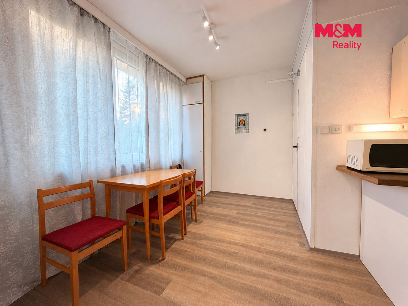 Prodej bytu 3+1 61 m² — photo 3