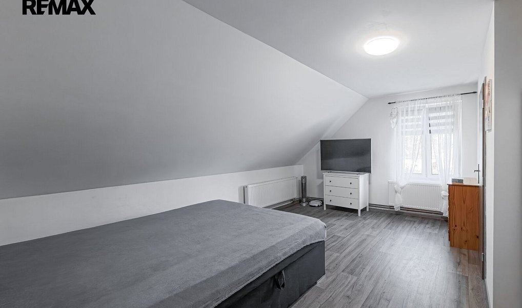 Prodej domu 252 m² s pozemkem 863 m², Krupka – náhled fotky 20