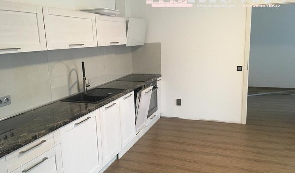 Prodej domu 179 m² s pozemkem 437 m², Okrouhlo – náhled fotky 16