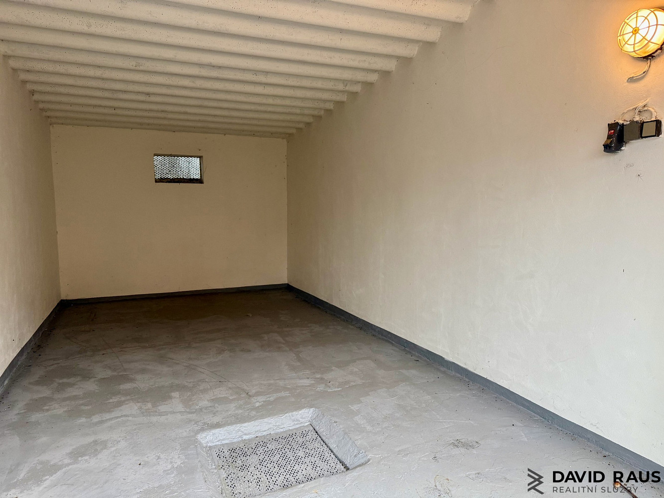 Prodej garáže na vlastním pozemku ( 23 m2), brno - slatina, ul. slatinka — photo 5