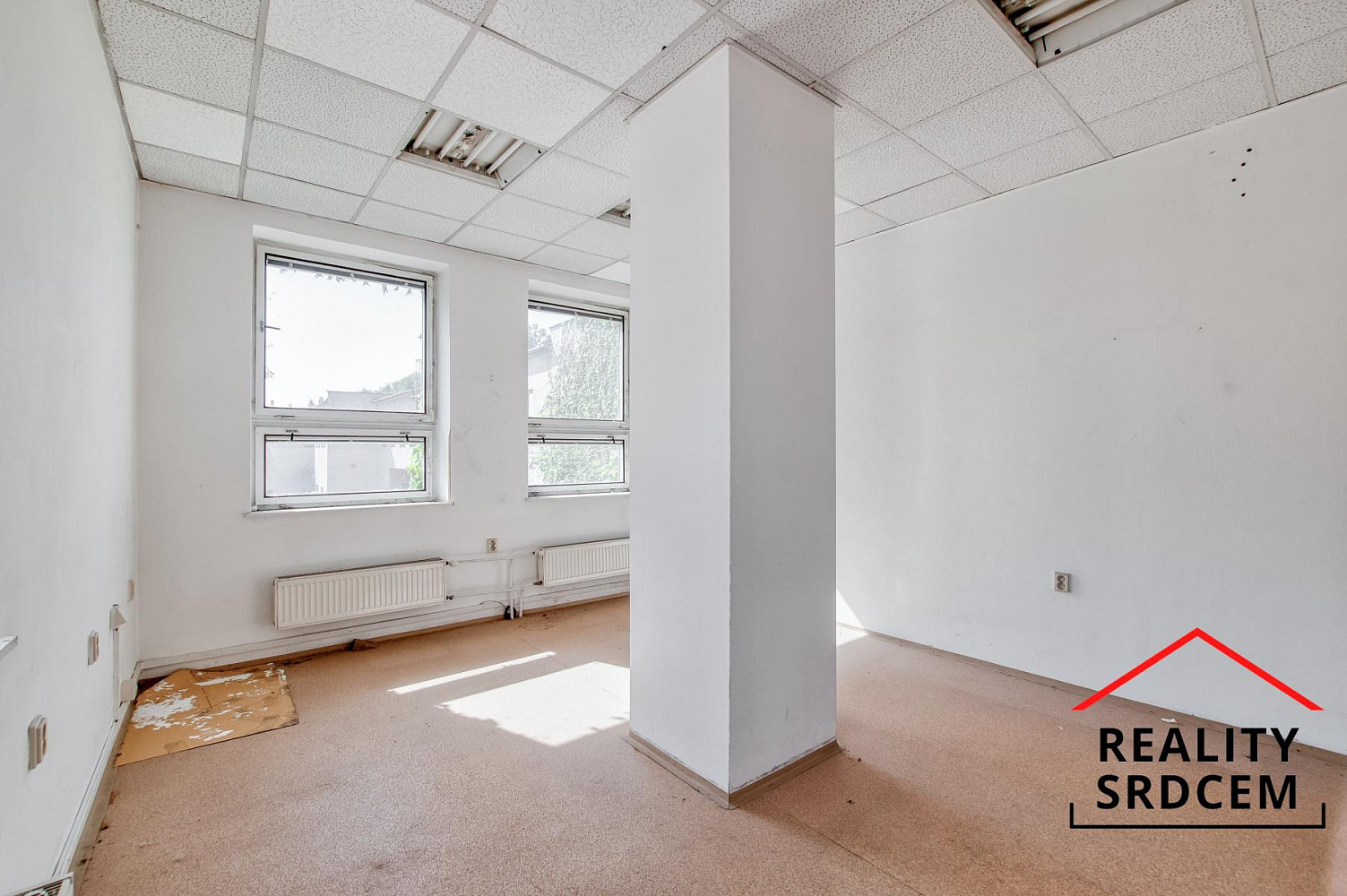 Pronájem kanceláře 30 m² – fotografie 2