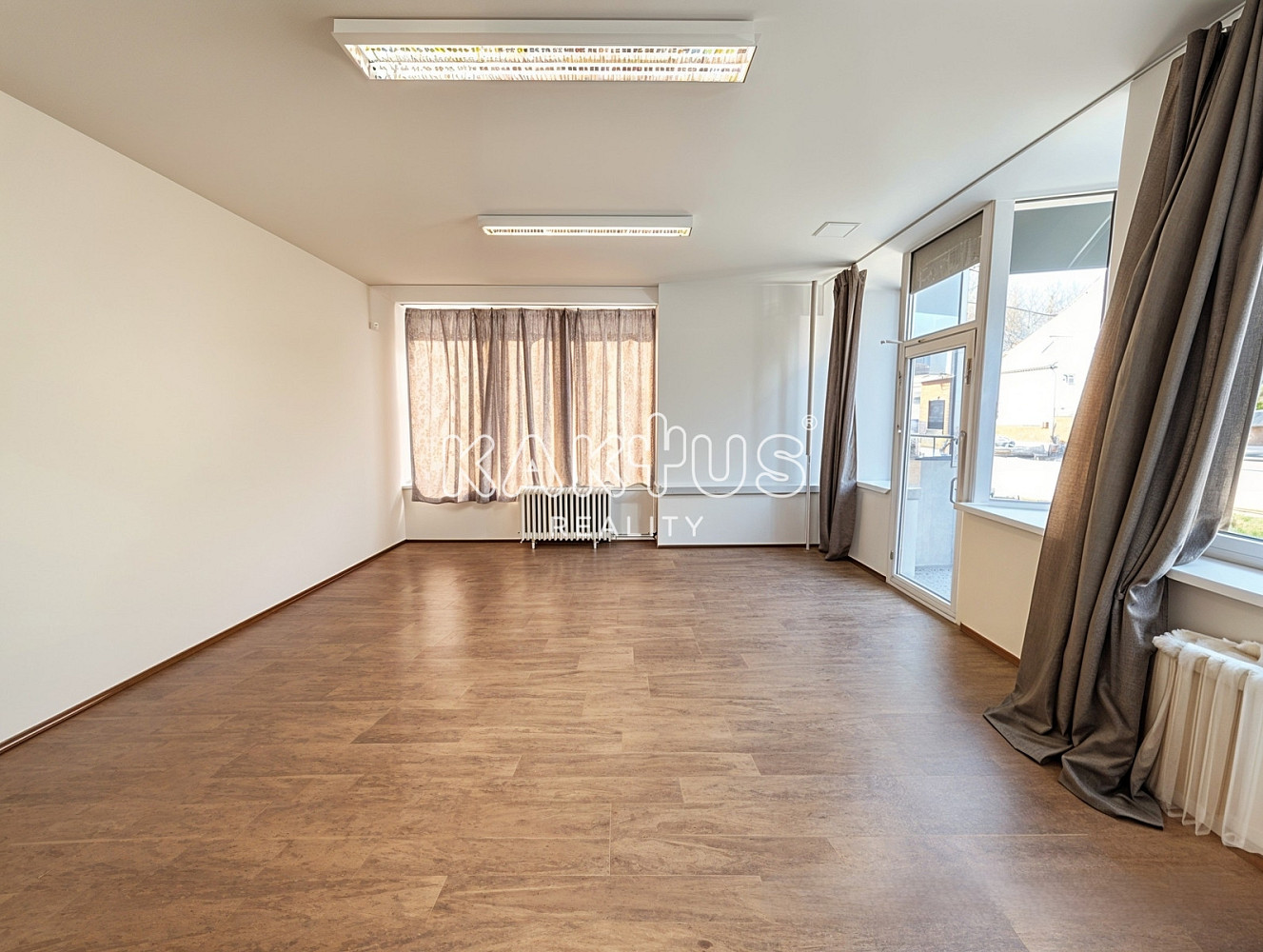 Pronájem obchodních prostor 53 m² — photo 5