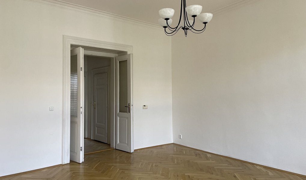 Pronájem bytu 1+1 62 m², Praha – náhled fotky 3