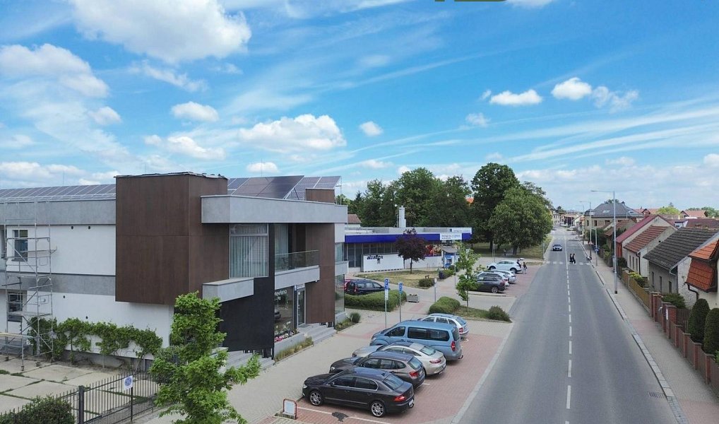Pronájem kanceláře 122 m², Praha – náhled fotky 2