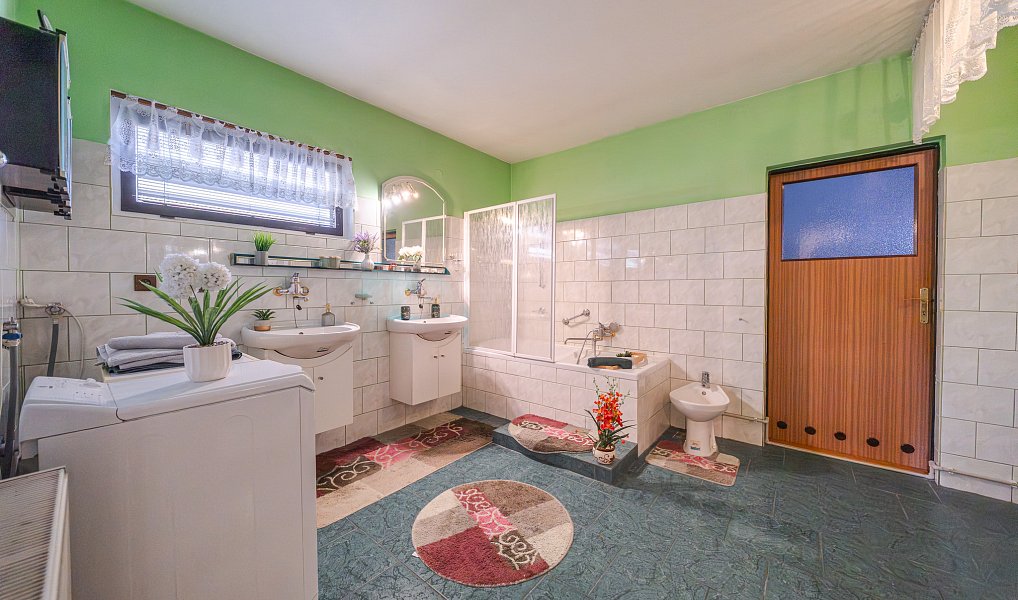 Prodej domu 132 m² s pozemkem 647 m², Baška – náhled fotky 8