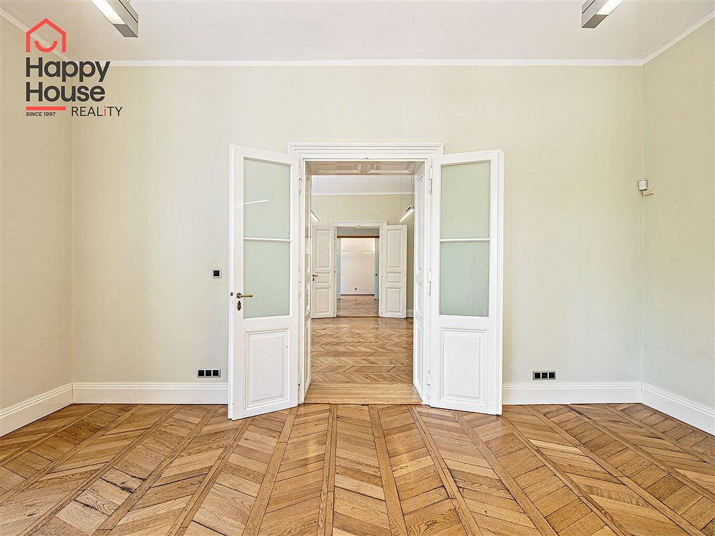 Pronájem kanceláře 135 m² — photo 5