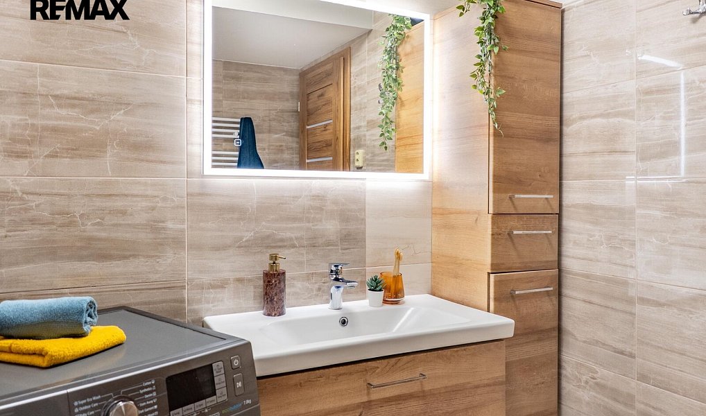 Prodej domu 200 m² s pozemkem 435 m², Kladno – náhled fotky 9