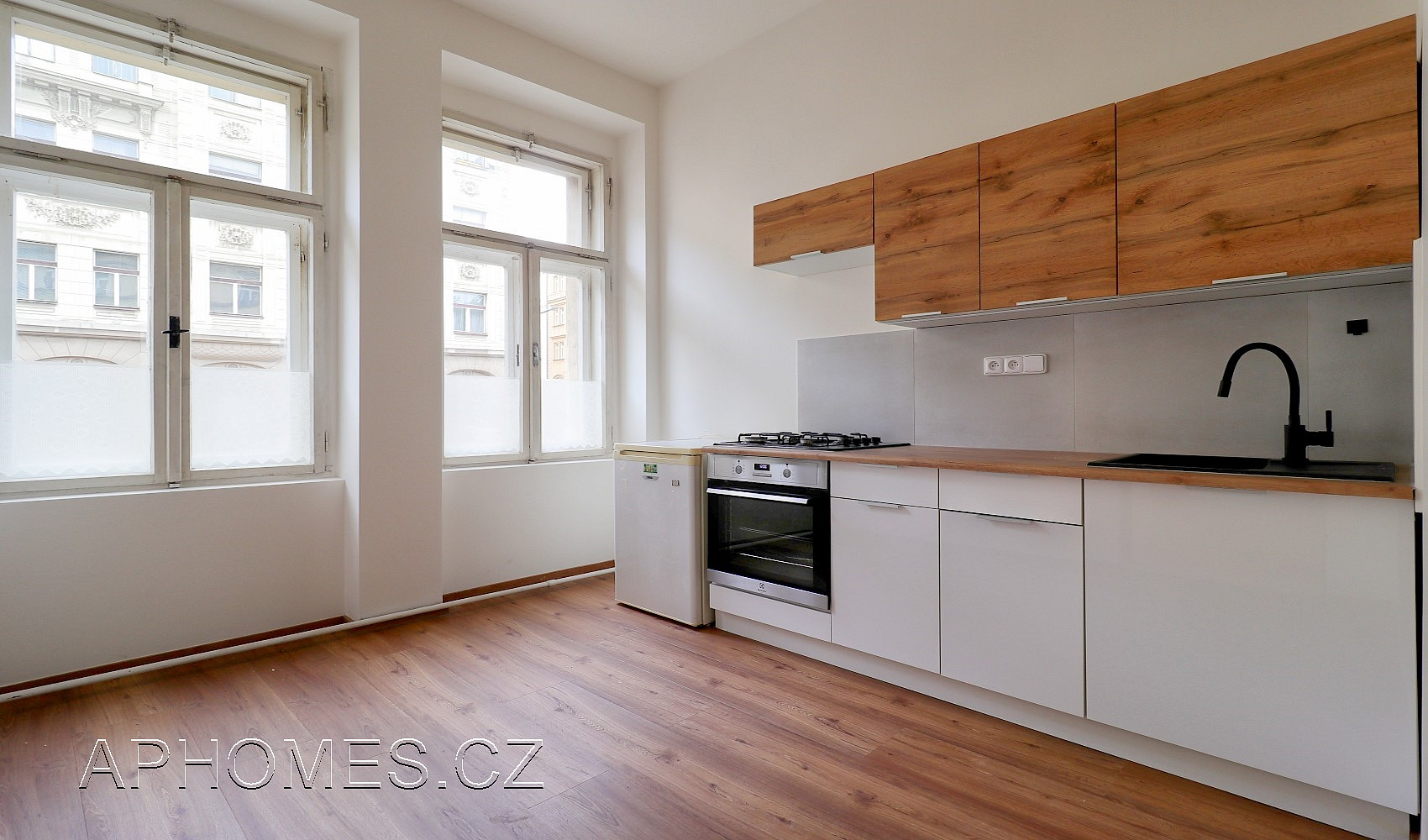 Pronájem bytu 1+1 35 m²
