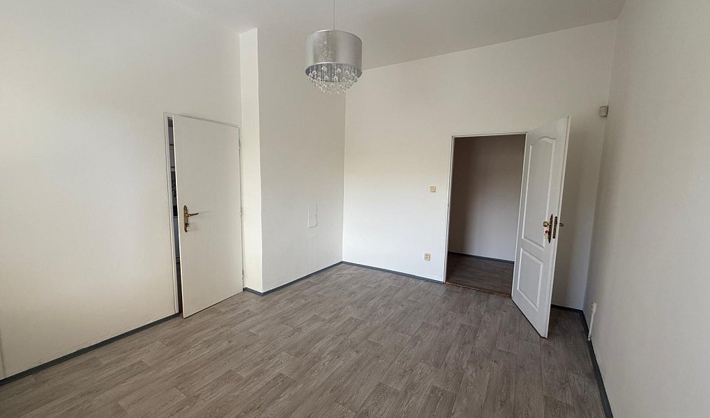 Pronájem bytu 3+1 80 m², Chomutov – náhled fotky 4