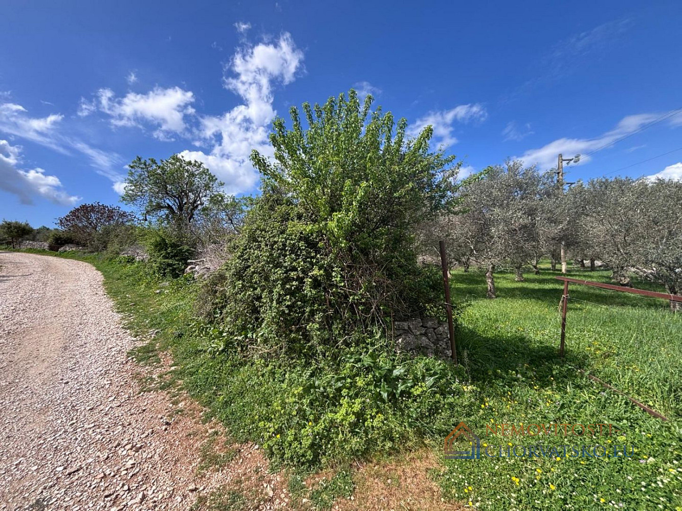 Pozemek 1 615 m2m², Sukošan – pohled 2
