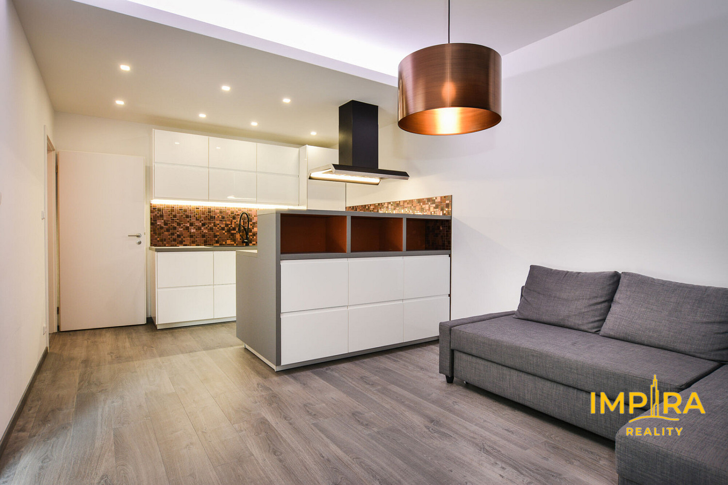 Pronájem bytu 2+kk 50 m² — photo 2