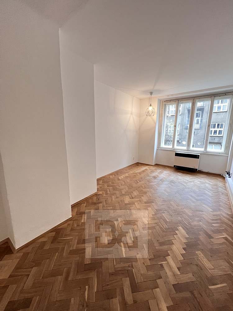 Pronájem bytu 2+1 50 m² – fotografie 3