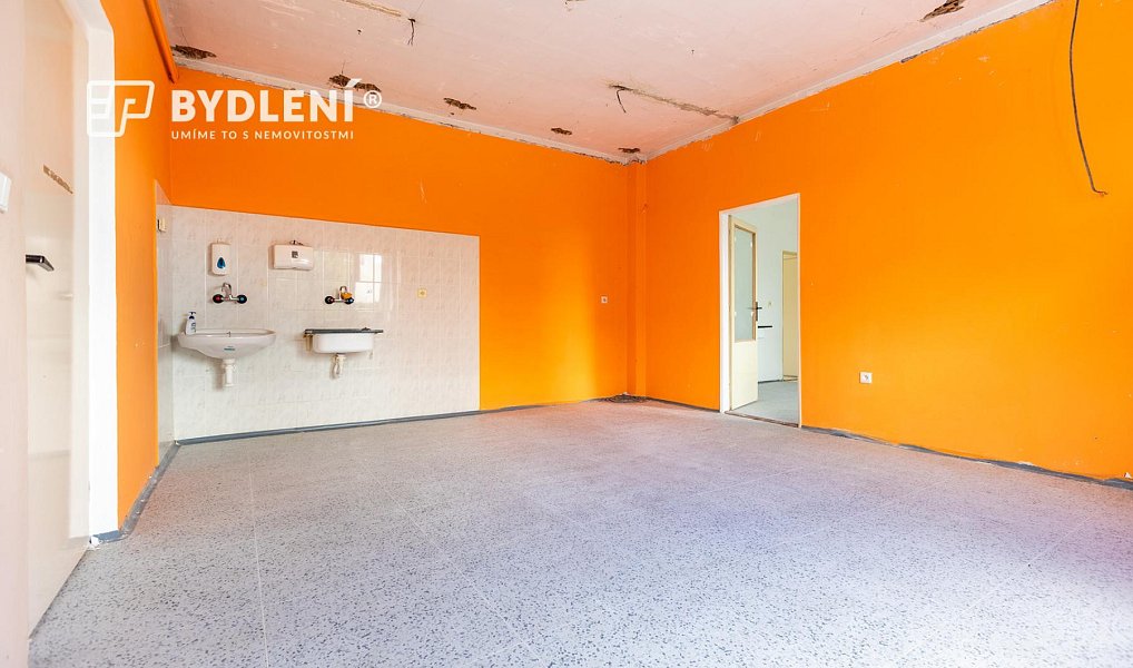 Prodej domu 314 m² s pozemkem 560 m², Krupka – náhled fotky 36