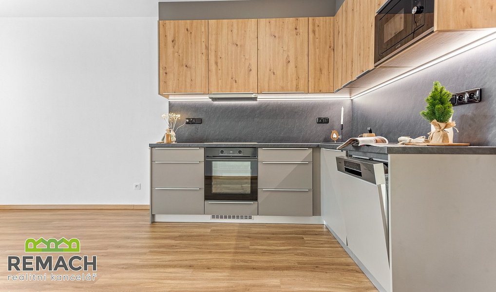 Pronájem bytu 1+kk 40 m², Náchod – náhled fotky 6