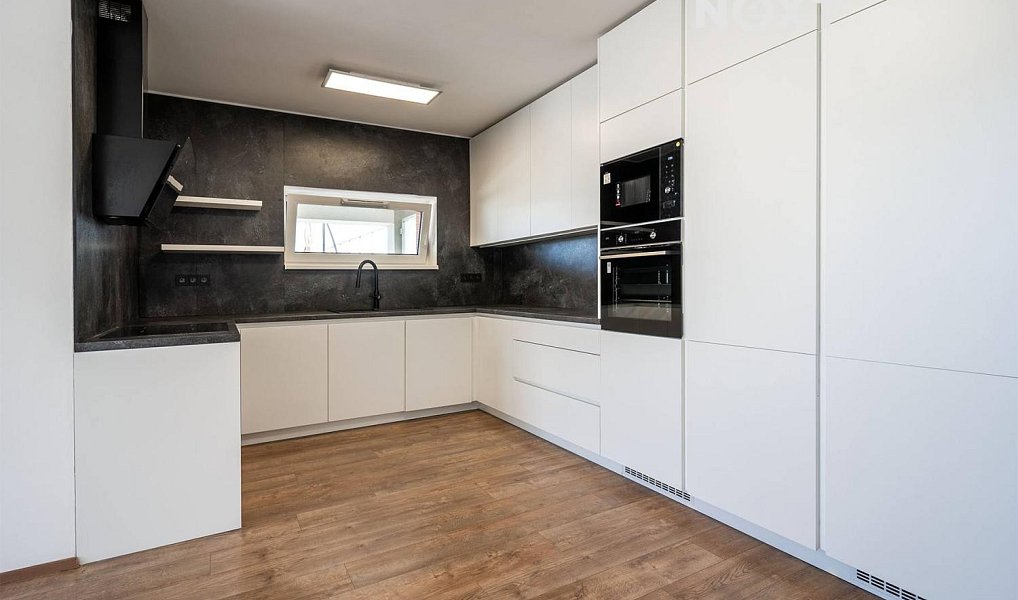 Prodej bytu 3+kk 196 m², Hradec Králové – náhled fotky 4