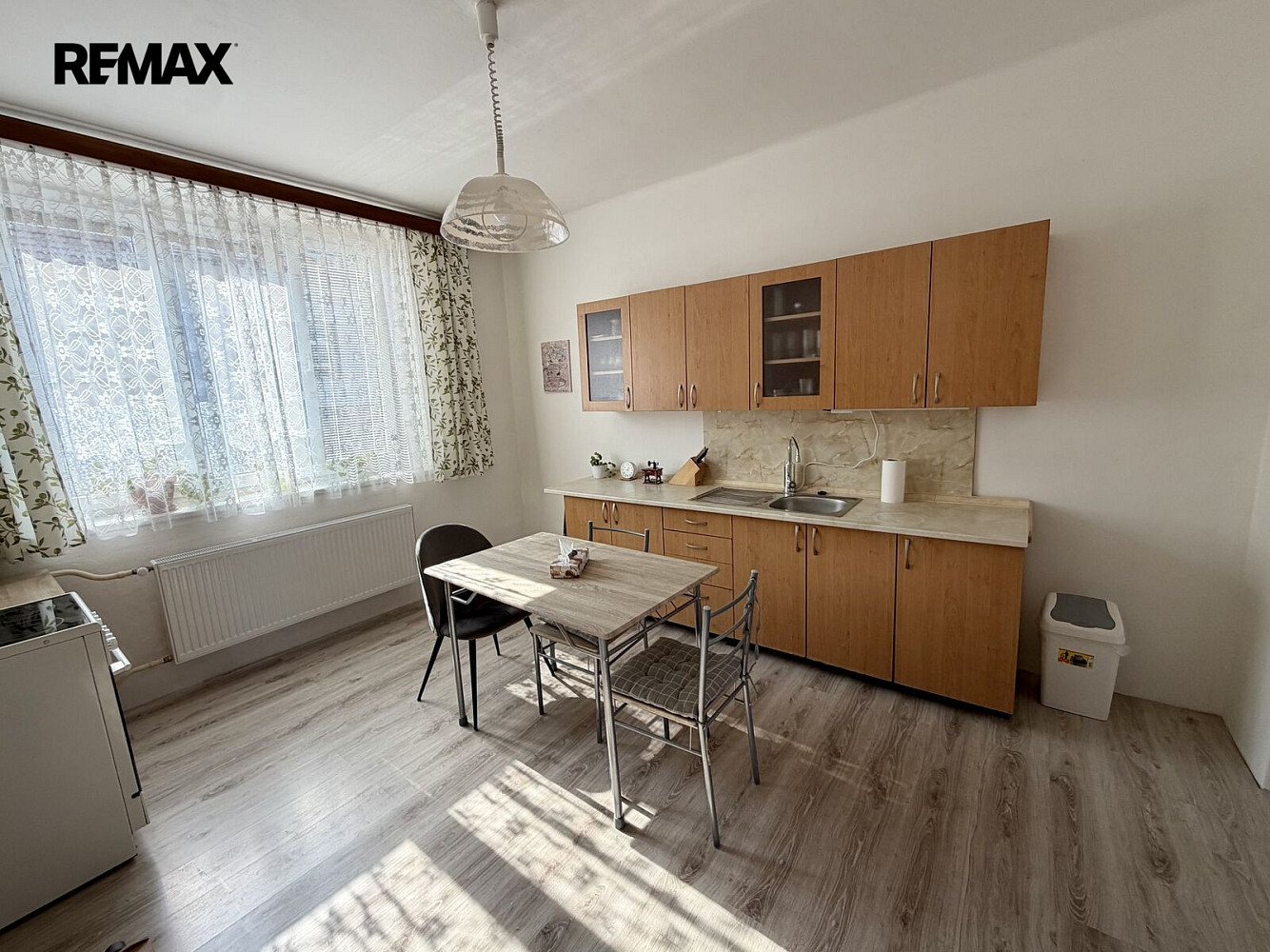 Prodej domu 100 m² s pozemkem 792 m² – fotografie 2