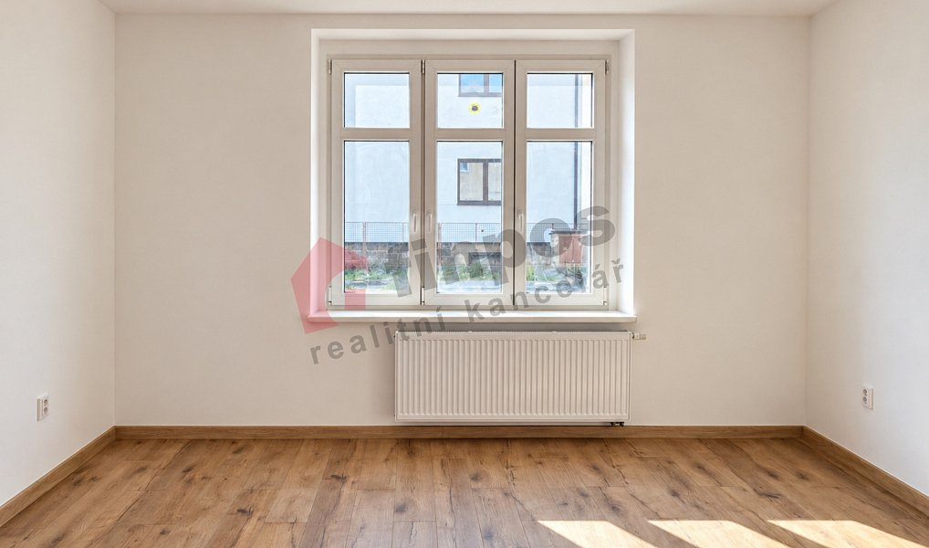 Prodej nájemního domu, činžáku 206 m², Benešov – náhled fotky 12