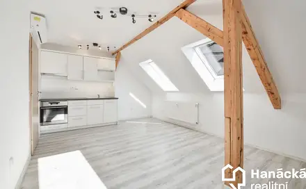 Pronájem bytu 2+kk 45 m², Pavelčákova, Olomouc