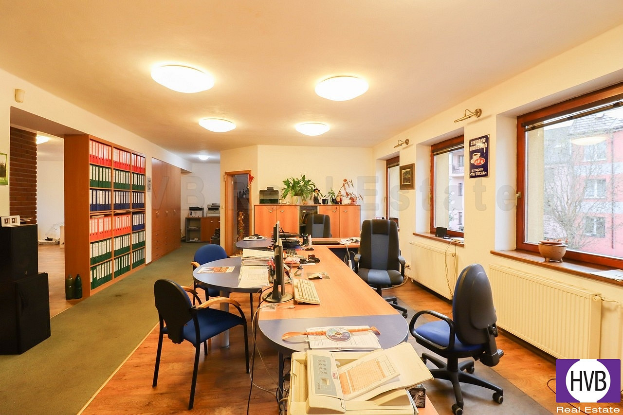 Pronájem kanceláře 110 m² — photo 2
