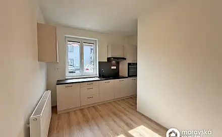 Pronájem bytu 2+1 55 m², Vémyslice, okres Znojmo