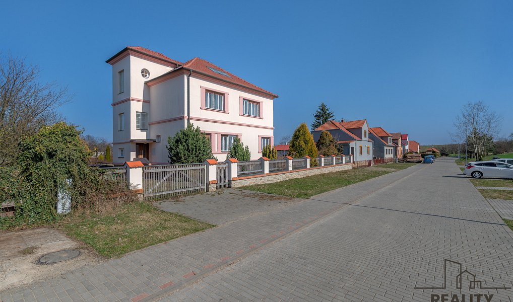 Prodej domu 405 m² s pozemkem 1 796 m², Šumná – náhled fotky 35