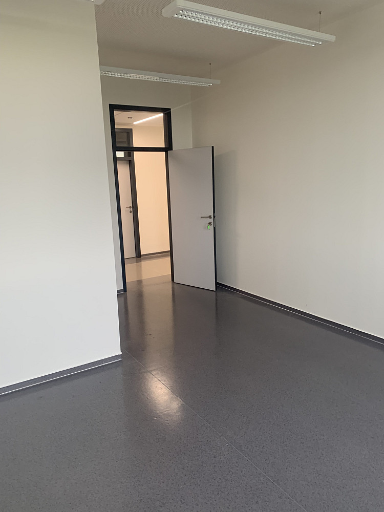 Pronájem kanceláře 18 m² – fotografie 5