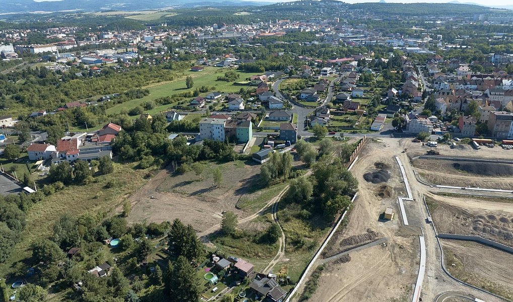 Prodej stavebního pozemku 220 m², Teplice – náhled fotky 5