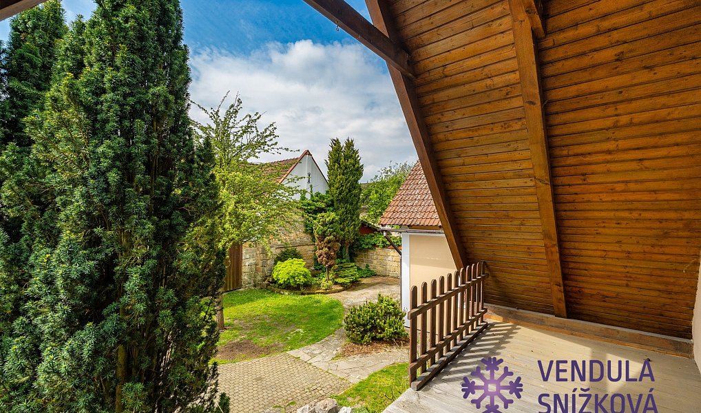 Prodej domu 180 m² s pozemkem 889 m², Bělá pod Bezdězem – náhled fotky 15