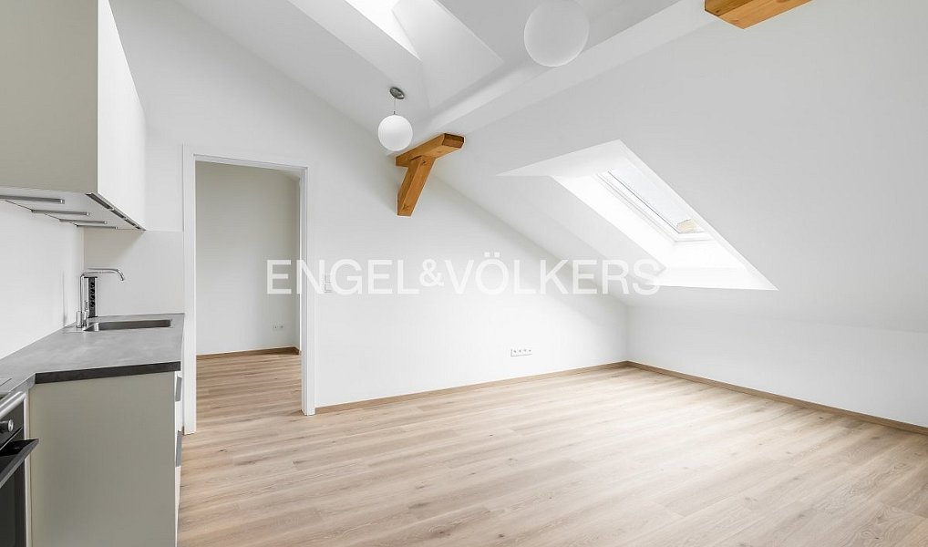 Pronájem bytu 2+kk 42 m², Praha – náhled fotky 2