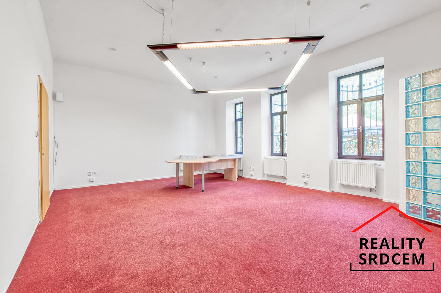 Pronájem kanceláře 36 m² – fotografie 2