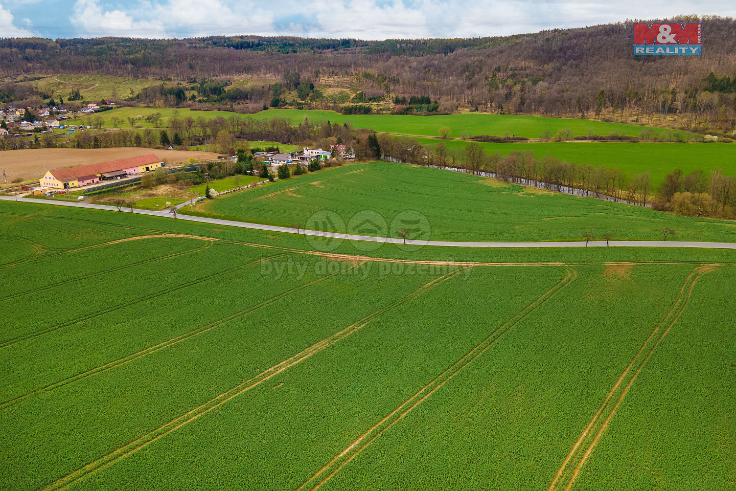 Prodej pole 5 653 m² — photo 2