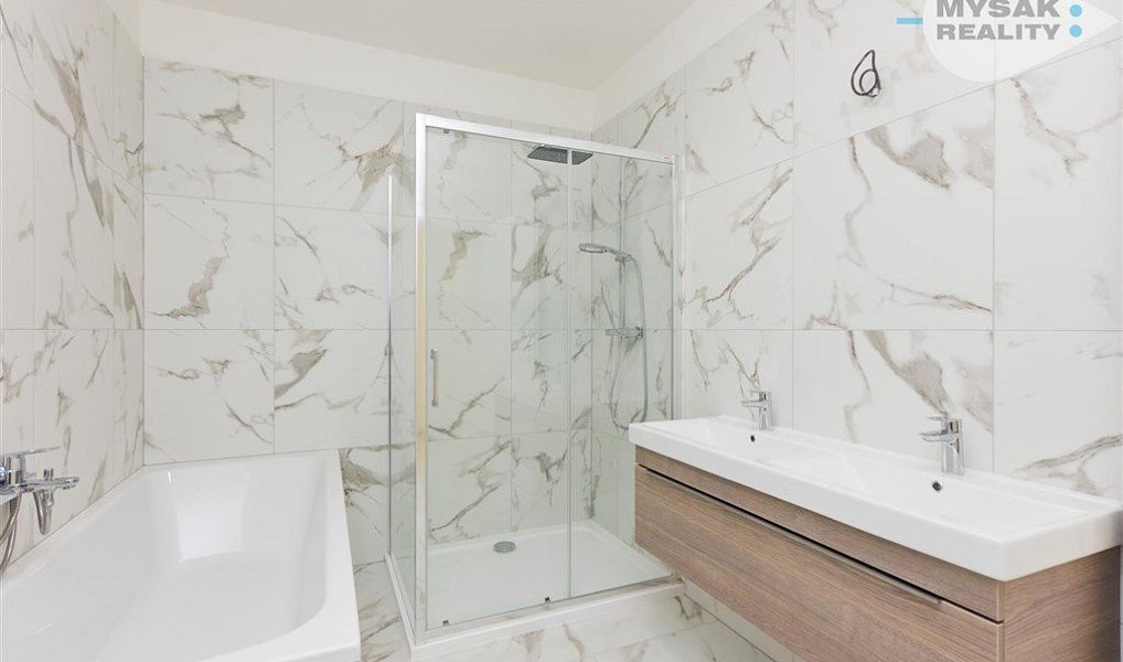 Prodej bytu 4+kk 148 m², Kladno – náhled fotky 19