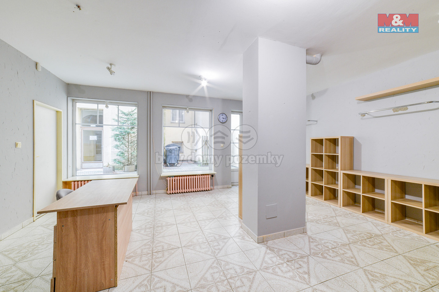 Pronájem obchodních prostor 31 m² — photo 2