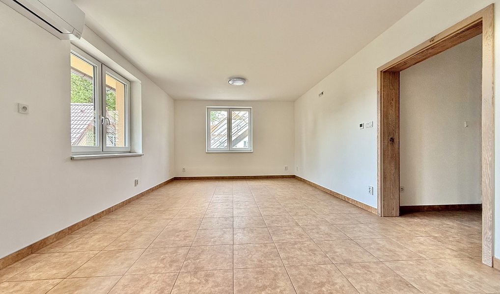 Pronájem bytu 3+kk 72 m², Lísek – náhled fotky 3