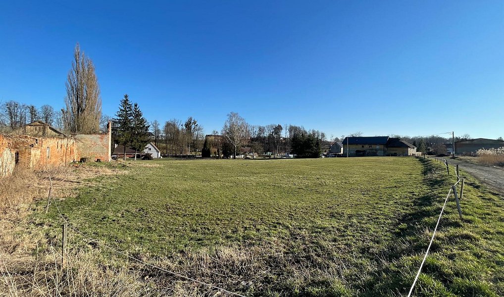 Prodej komerčního objektu (jiného typu) 2 764 m², Vražné – náhled fotky 18