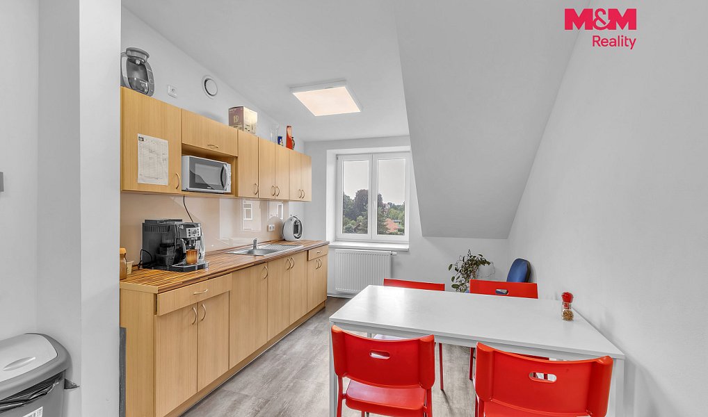 Pronájem kanceláře 174 m², Jičín – náhled fotky 5